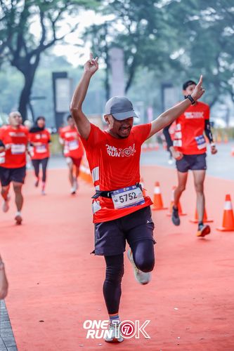 Race photo from ONE RUN 10K 2025