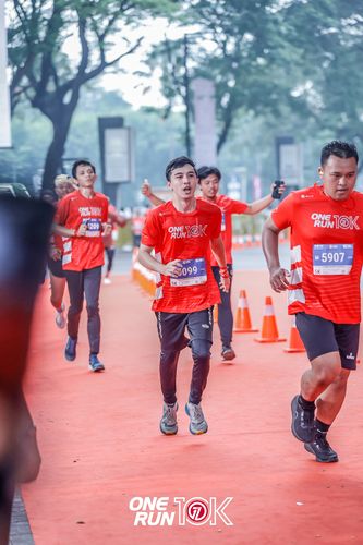 Race photo from ONE RUN 10K 2025