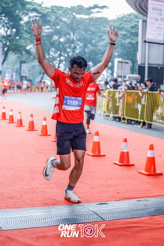 Race photo from ONE RUN 10K 2025