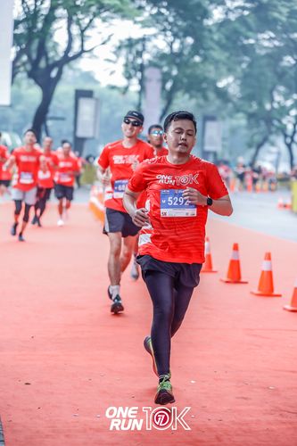 Race photo from ONE RUN 10K 2025