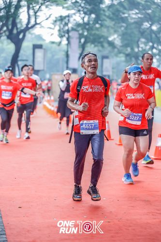 Race photo from ONE RUN 10K 2025