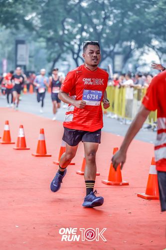 Race photo from ONE RUN 10K 2025