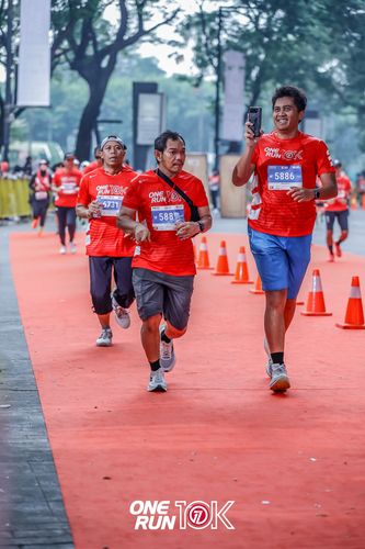 Race photo from ONE RUN 10K 2025