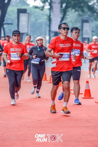 Race photo from ONE RUN 10K 2025