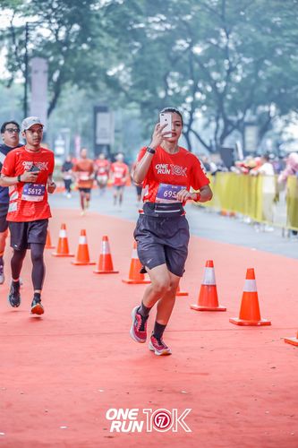 Race photo from ONE RUN 10K 2025