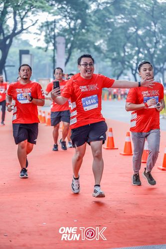 Race photo from ONE RUN 10K 2025
