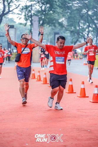 Race photo from ONE RUN 10K 2025