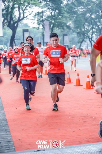 Race photo from ONE RUN 10K 2025