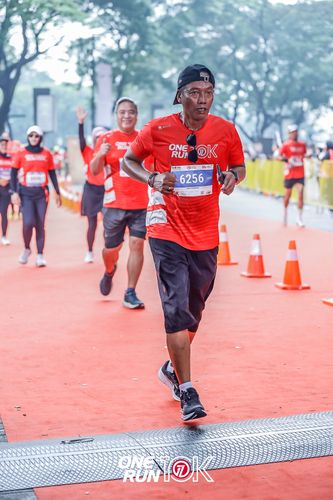 Race photo from ONE RUN 10K 2025