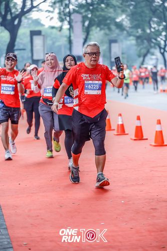Race photo from ONE RUN 10K 2025
