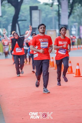 Race photo from ONE RUN 10K 2025