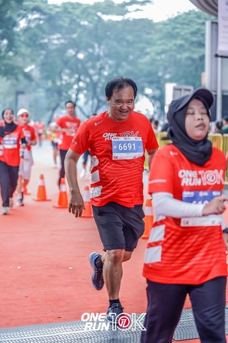 Race photo from ONE RUN 10K 2025