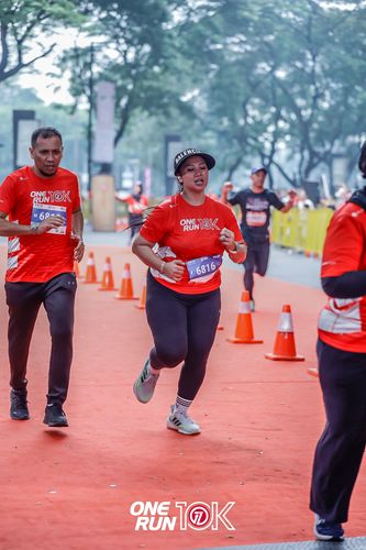 Race photo from ONE RUN 10K 2025