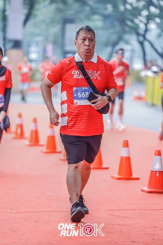 Race photo from ONE RUN 10K 2025