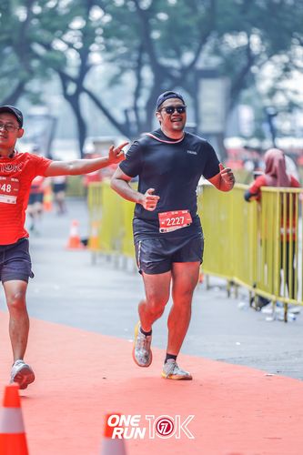 Race photo from ONE RUN 10K 2025