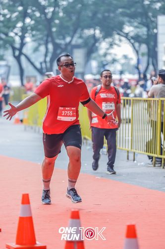 Race photo from ONE RUN 10K 2025
