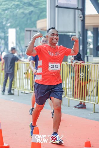 Race photo from ONE RUN 10K 2025