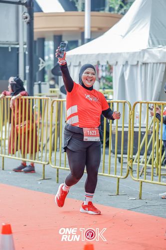 Race photo from ONE RUN 10K 2025