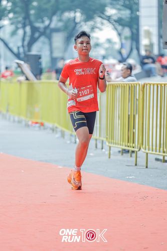 Race photo from ONE RUN 10K 2025