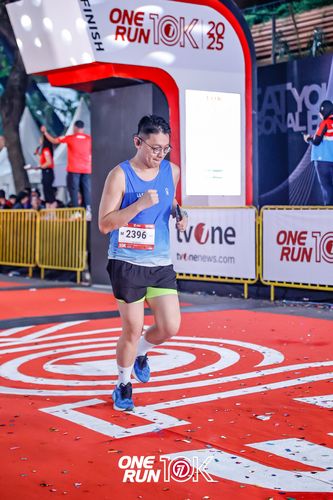 Race photo from ONE RUN 10K 2025