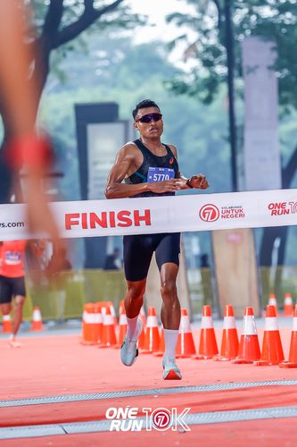 Race photo from ONE RUN 10K 2025