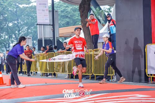 Race photo from ONE RUN 10K 2025