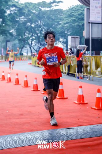 Race photo from ONE RUN 10K 2025