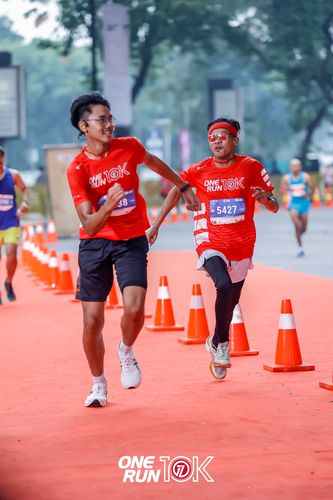 Race photo from ONE RUN 10K 2025