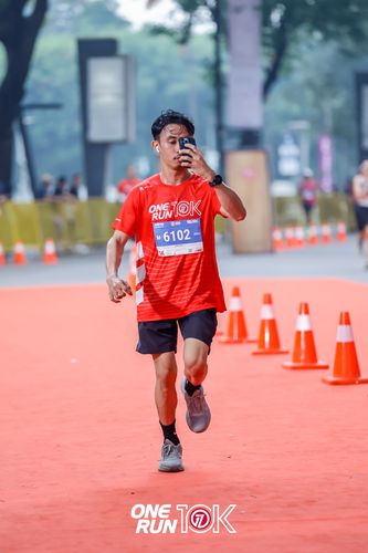 Race photo from ONE RUN 10K 2025