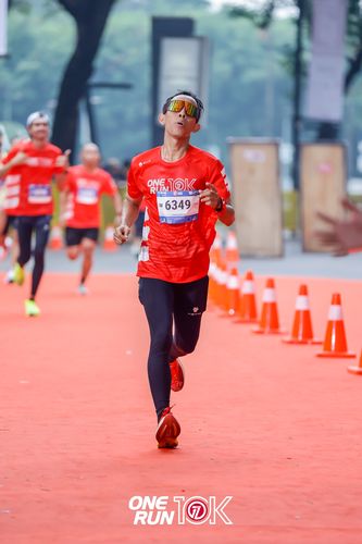 Race photo from ONE RUN 10K 2025