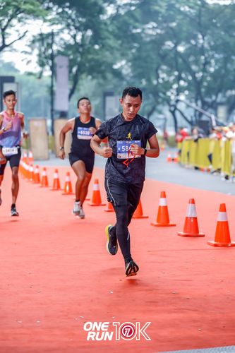 Race photo from ONE RUN 10K 2025