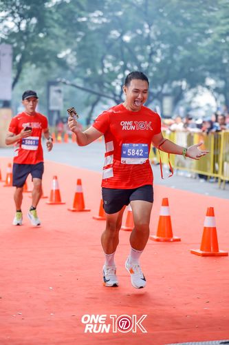 Race photo from ONE RUN 10K 2025