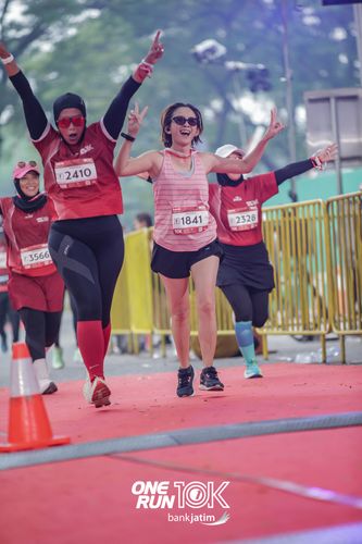 Race photo from ONE RUN 10 K