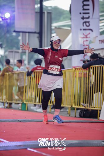 Race photo from ONE RUN 10 K