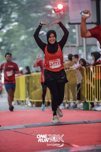 Race photo from ONE RUN 10 K