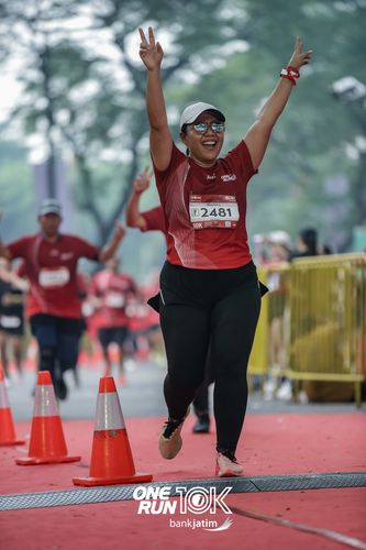 Race photo from ONE RUN 10 K