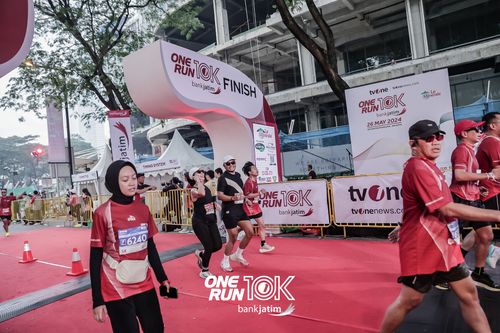 Race photo from ONE RUN 10 K
