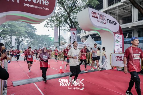 Race photo from ONE RUN 10 K
