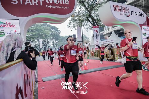 Race photo from ONE RUN 10 K