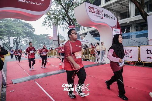 Race photo from ONE RUN 10 K