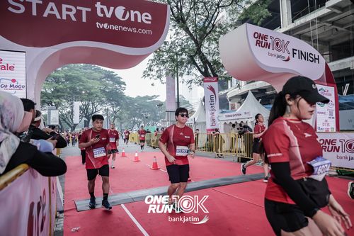 Race photo from ONE RUN 10 K