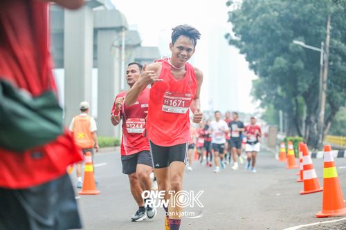 Race photo from ONE RUN 10 K