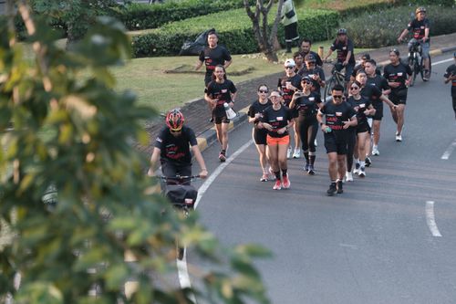 Race photo from Soft Launching Buku "Enggak Lari, Enggak Keren" & IdeaRun