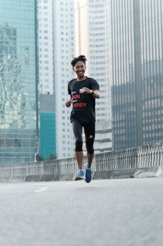 Race photo from Soft Launching Buku "Enggak Lari, Enggak Keren" & IdeaRun