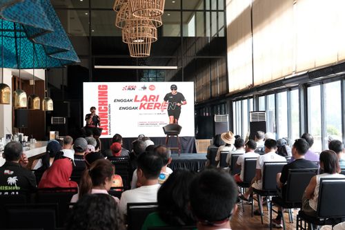 Race photo from Soft Launching Buku "Enggak Lari, Enggak Keren" & IdeaRun
