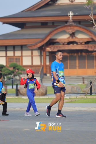 Race photo from ISOPlus Run 2024 Jakarta