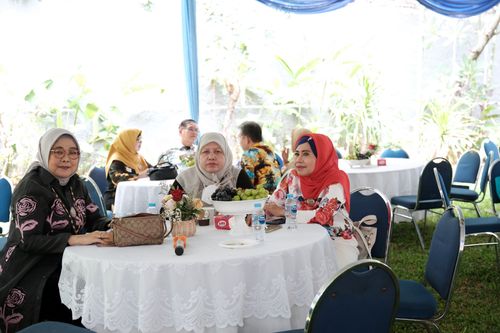 Race photo from Class of 84, 40 Years Togetherness