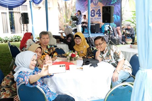 Race photo from Class of 84, 40 Years Togetherness