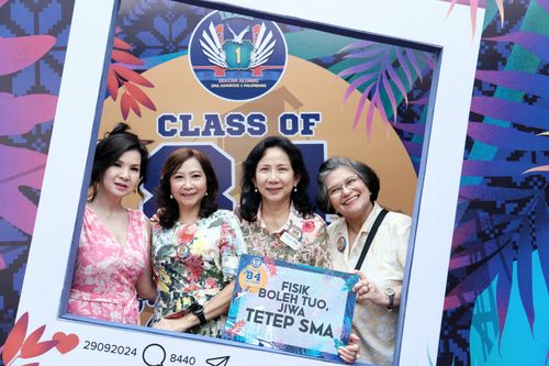 Race photo from Class of 84, 40 Years Togetherness