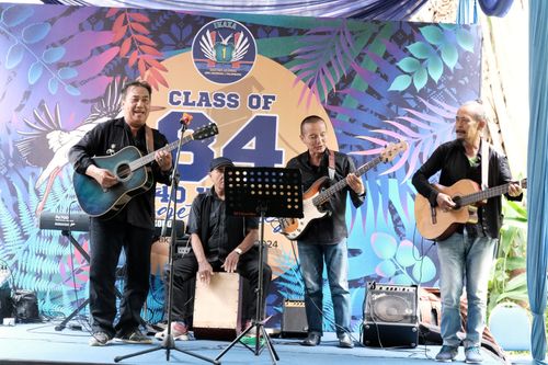 Race photo from Class of 84, 40 Years Togetherness